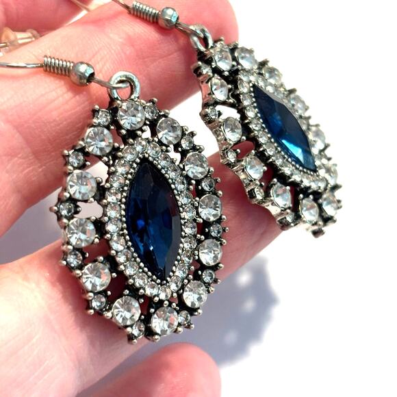 Dressy pierced earrings clear crystals & blue rhinestones silver drop dangles - Picture 6 of 6